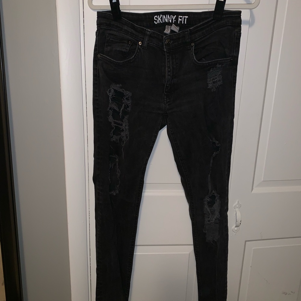 Black ripped jeans